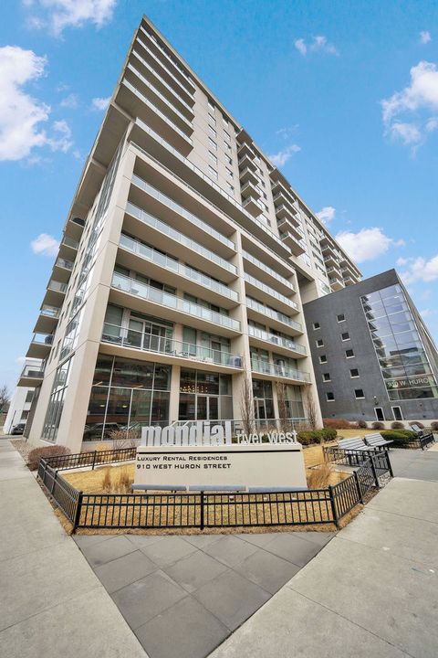910 W HURON Street 1010 Chicago IL 60642