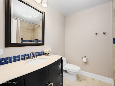 Tiny photo for 1401 Burr Oak Road #114B, Hinsdale, IL 60521 (MLS # 12705728)