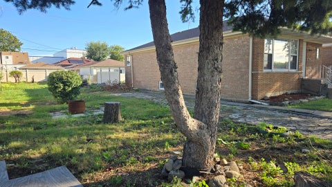 Tiny photo for 7226 W 60th Place, Summit, IL 60501 (MLS # 12698195)