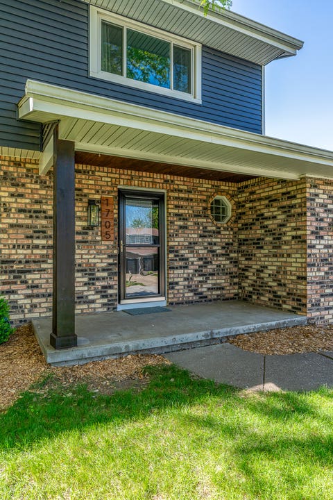 Tiny photo for 1705 Prairie Vista Circle, Bettendorf, IA 52722 (MLS # 12647824)