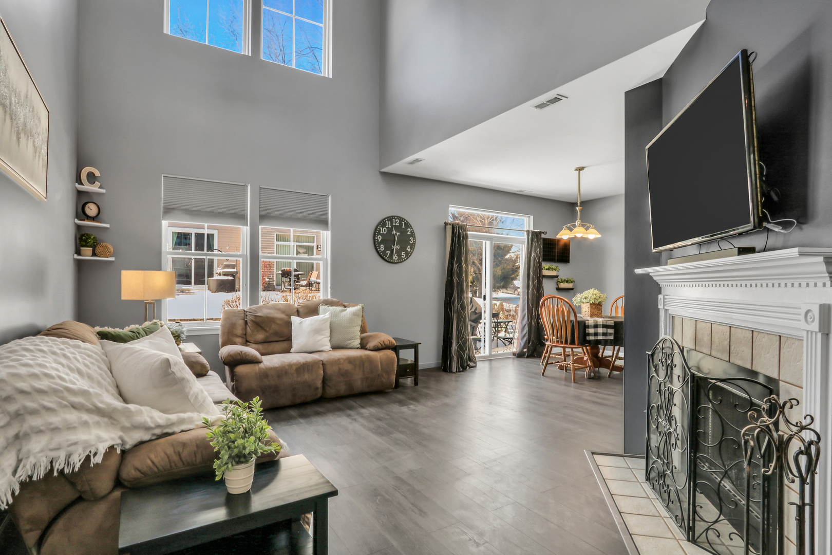 2904 Falling Waters Drive 2904
