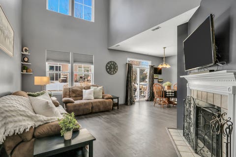 Tiny photo for 2904 Falling Waters Drive #2904, Lindenhurst, IL 60046 (MLS # 12632348)
