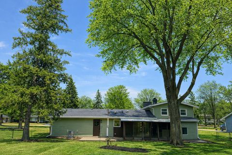 Tiny photo for 126 Rosedale Court, Bloomingdale, IL 60108 (MLS # 12543072)