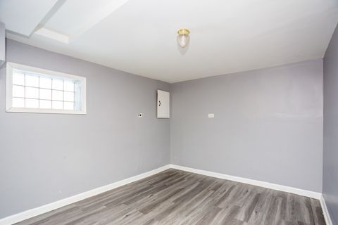 Tiny photo for 9111 S Kingston Avenue, Chicago, IL 60617 (MLS # 12515712)