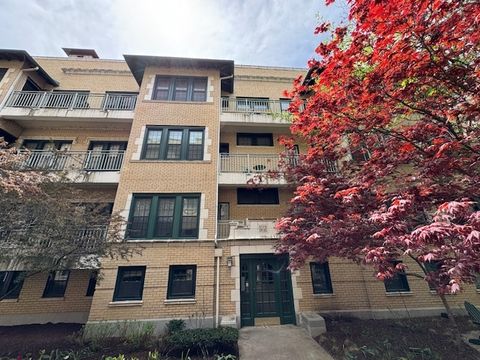 4312 N CLARENDON Avenue 1231 Chicago IL 60613