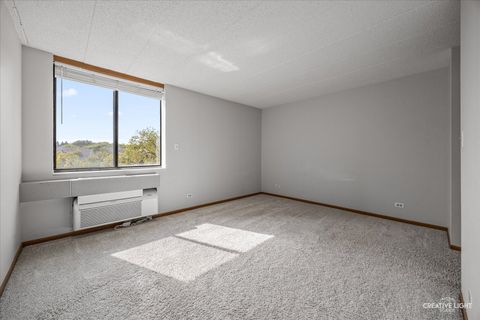 Tiny photo for 75 Kristin Circle #310, Schaumburg, IL 60195 (MLS # 12483023)