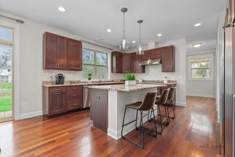 Tiny photo for 3 Thornfields Lane, Lincolnshire, IL 60069 (MLS # 12624091)