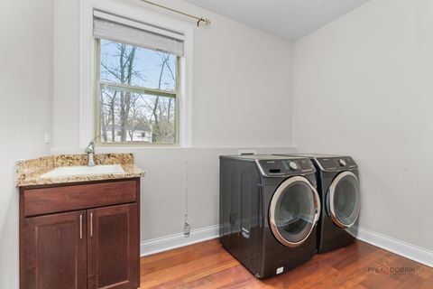 Tiny photo for 3 Thornfields Lane, Lincolnshire, IL 60069 (MLS # 12624091)