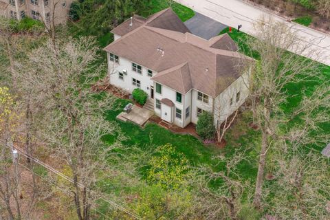 Tiny photo for 3 Thornfields Lane, Lincolnshire, IL 60069 (MLS # 12624091)