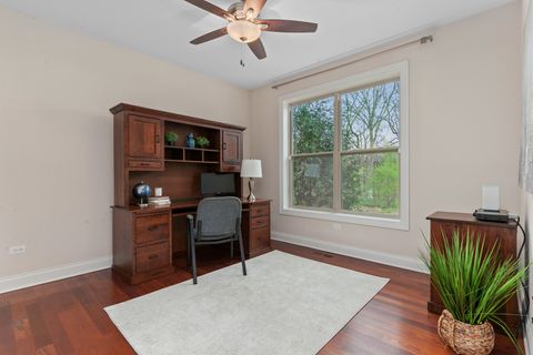 Tiny photo for 3 Thornfields Lane, Lincolnshire, IL 60069 (MLS # 12624091)