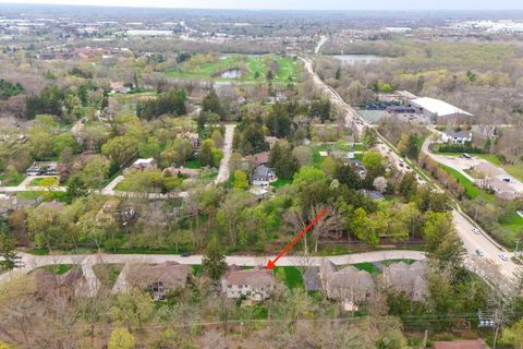 Tiny photo for 3 Thornfields Lane, Lincolnshire, IL 60069 (MLS # 12624091)