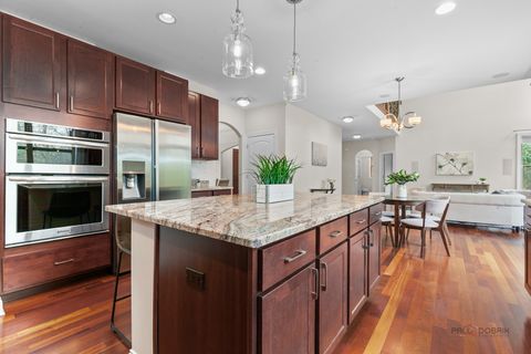 Tiny photo for 3 Thornfields Lane, Lincolnshire, IL 60069 (MLS # 12624091)