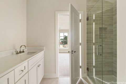 Tiny photo for 319 S Glendale Avenue #204, Barrington, IL 60010 (MLS # 12504921)