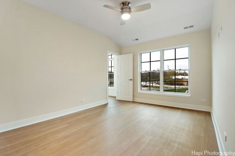 Tiny photo for 319 S Glendale Avenue #204, Barrington, IL 60010 (MLS # 12504921)