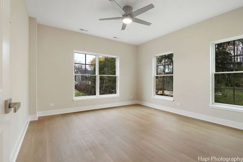 Tiny photo for 319 S Glendale Avenue #204, Barrington, IL 60010 (MLS # 12504921)