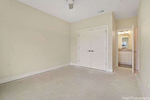 Tiny photo for 319 S Glendale Avenue #204, Barrington, IL 60010 (MLS # 12504921)