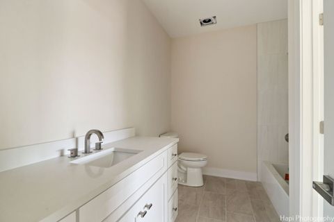 Tiny photo for 319 S Glendale Avenue #204, Barrington, IL 60010 (MLS # 12504921)