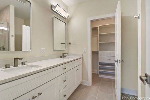 Tiny photo for 319 S Glendale Avenue #204, Barrington, IL 60010 (MLS # 12504921)