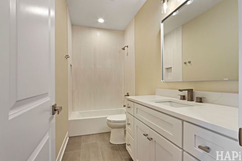 Tiny photo for 319 S Glendale Avenue #204, Barrington, IL 60010 (MLS # 12504921)