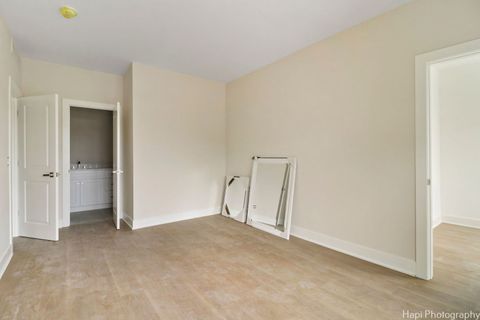 Tiny photo for 319 S Glendale Avenue #204, Barrington, IL 60010 (MLS # 12504921)