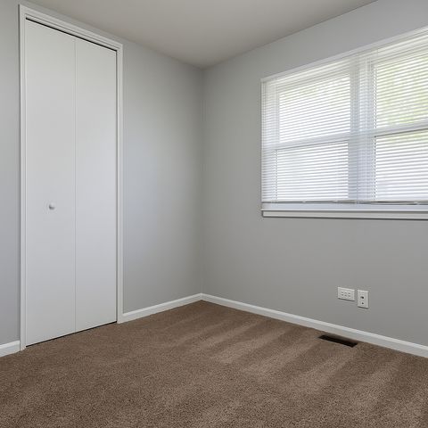 Tiny photo for 18705 W Ash Drive, Gurnee, IL 60031 (MLS # 12492567)