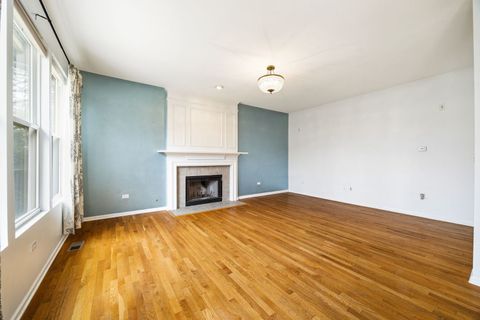 Tiny photo for 9 Lilac Court, Bolingbrook, IL 60490 (MLS # 12620639)