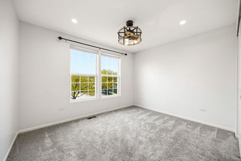 Tiny photo for 9 Lilac Court, Bolingbrook, IL 60490 (MLS # 12620639)