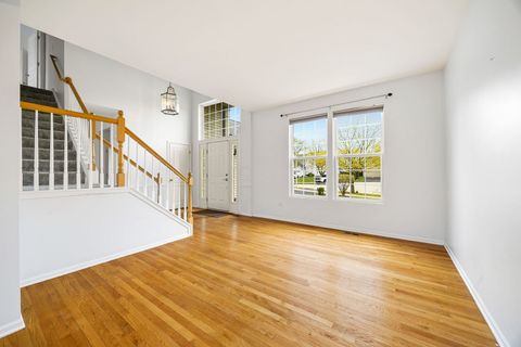 Tiny photo for 9 Lilac Court, Bolingbrook, IL 60490 (MLS # 12620639)