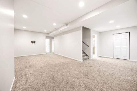 Tiny photo for 9 Lilac Court, Bolingbrook, IL 60490 (MLS # 12620639)