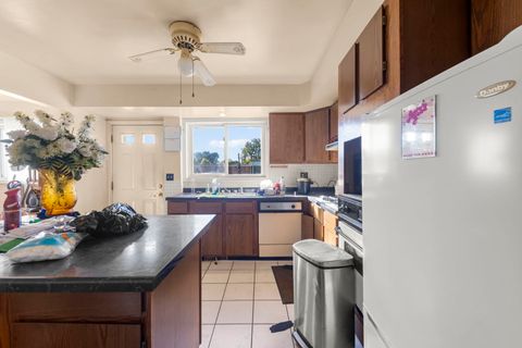 Tiny photo for 1311 Mcdaniel Avenue #C, Evanston, IL 60201 (MLS # 12507069)