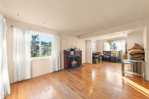 Tiny photo for 1311 Mcdaniel Avenue #C, Evanston, IL 60201 (MLS # 12507069)