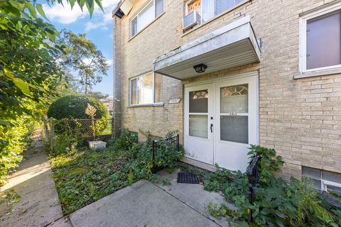 Tiny photo for 1311 Mcdaniel Avenue #C, Evanston, IL 60201 (MLS # 12507069)