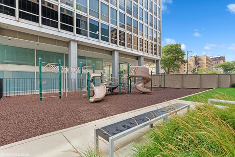 Tiny photo for 340 W Diversey Parkway #1216, Chicago, IL 60657 (MLS # 12467188)