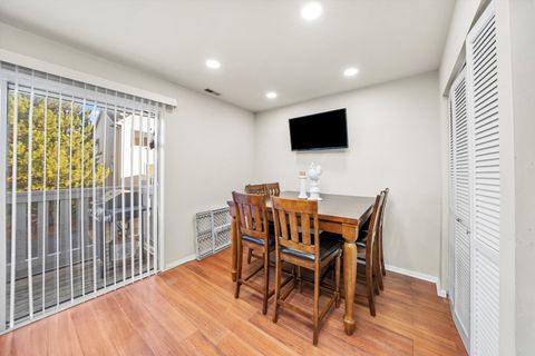 Tiny photo for 2950 Shelly Lane #2950, Aurora, IL 60504 (MLS # 12502333)