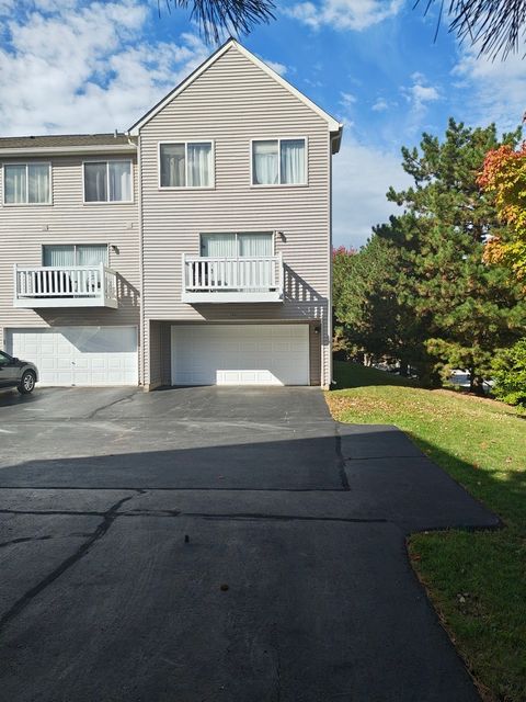 Tiny photo for 2950 Shelly Lane #2950, Aurora, IL 60504 (MLS # 12502333)