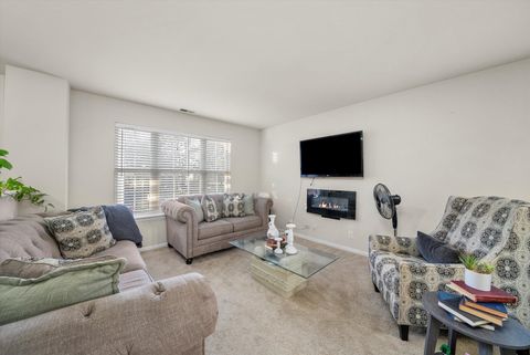 Tiny photo for 2950 Shelly Lane #2950, Aurora, IL 60504 (MLS # 12502333)