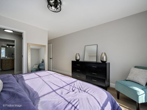 Tiny photo for 1100 N Warwick Circle, Hoffman Estates, IL 60169 (MLS # 12543963)