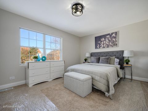 Tiny photo for 1100 N Warwick Circle, Hoffman Estates, IL 60169 (MLS # 12543963)