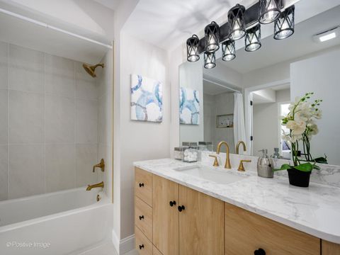 Tiny photo for 1100 N Warwick Circle, Hoffman Estates, IL 60169 (MLS # 12543963)