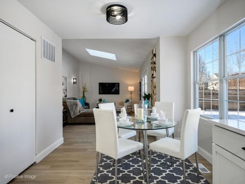 Tiny photo for 1100 N Warwick Circle, Hoffman Estates, IL 60169 (MLS # 12543963)