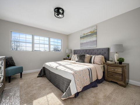 Tiny photo for 1100 N Warwick Circle, Hoffman Estates, IL 60169 (MLS # 12543963)