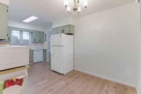 Tiny photo for 2202 E Lincoln Street #7, Bloomington, IL 61701 (MLS # 12483297)