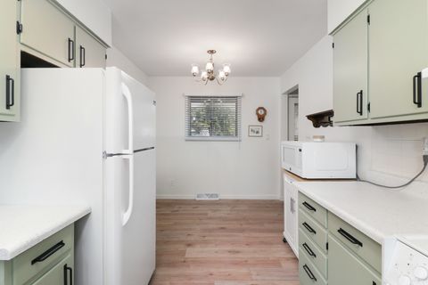 Tiny photo for 2202 E Lincoln Street #7, Bloomington, IL 61701 (MLS # 12483297)