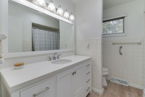 Tiny photo for 2202 E Lincoln Street #7, Bloomington, IL 61701 (MLS # 12483297)