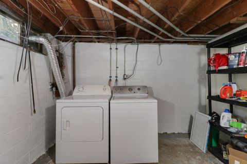 Tiny photo for 2202 E Lincoln Street #7, Bloomington, IL 61701 (MLS # 12483297)