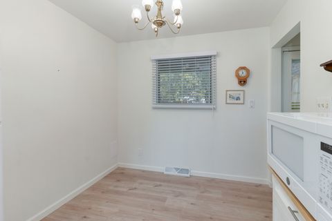 Tiny photo for 2202 E Lincoln Street #7, Bloomington, IL 61701 (MLS # 12483297)