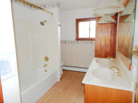 Tiny photo for 1118 N 13TH Street, Clinton, IA 52732 (MLS # 12629506)