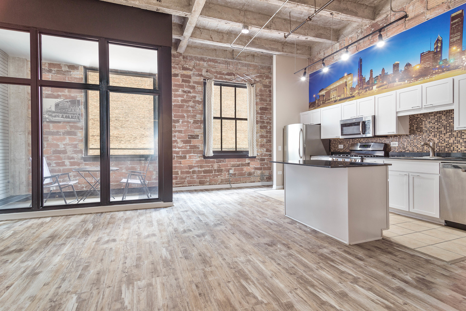 20 N State Street 807