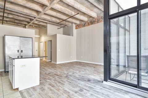 Tiny photo for 20 N State Street #807, Chicago, IL 60602 (MLS # 12458635)