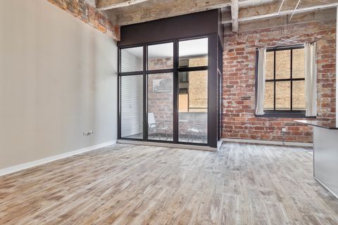Tiny photo for 20 N State Street #807, Chicago, IL 60602 (MLS # 12458635)